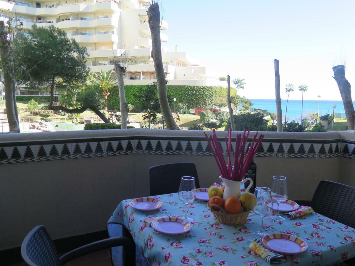 Mediterranean Ocean Front Apartment Benalmadena Exterior photo